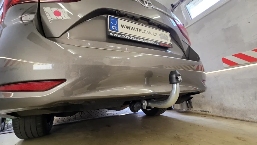 Namontované tažné zařízení – Toyota Avensis – montáž Praha 5