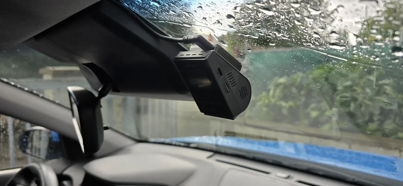 Namontovaná přední autokamera – Hyundai Kona – montáž Praha 5