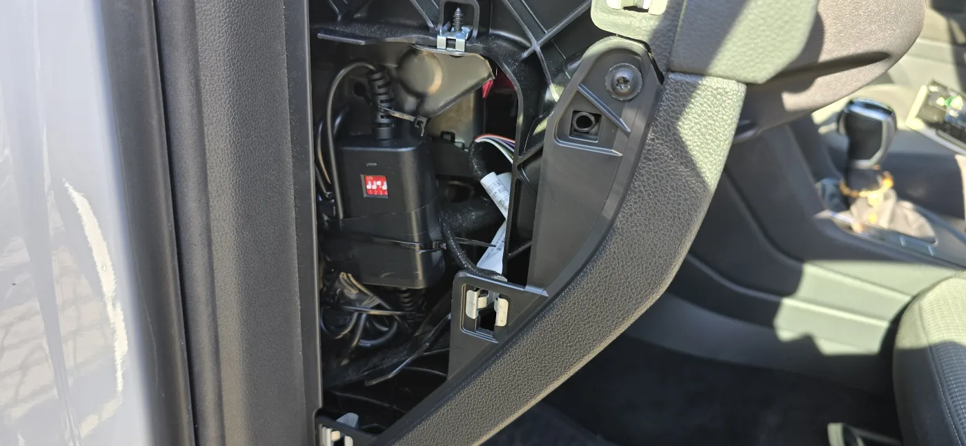 – Volkswagen Tiguan II – montáž Praha 5