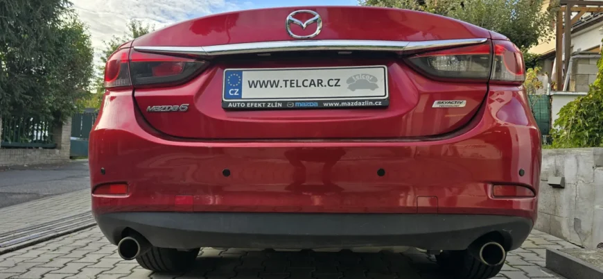 Zadní parkovací senzory namontované v nárazníku – Mazda Mazda 6 sedan – montáž Praha 5
