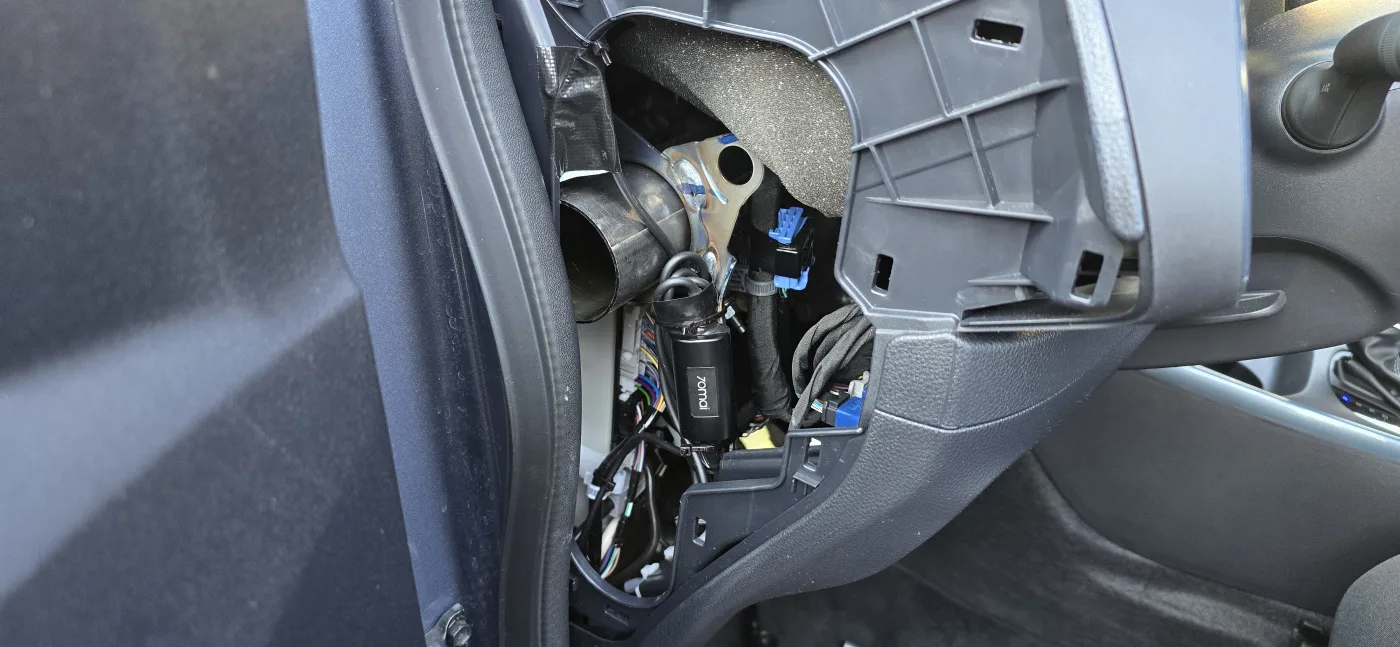 – Toyota Aygo x 1.0 – montáž Praha 5